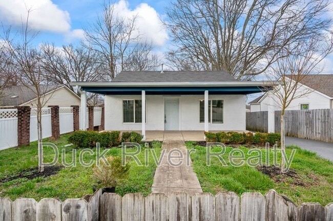 Photo - 317 E 17th St