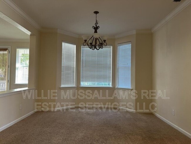 Photo - 604 W Sombra Way