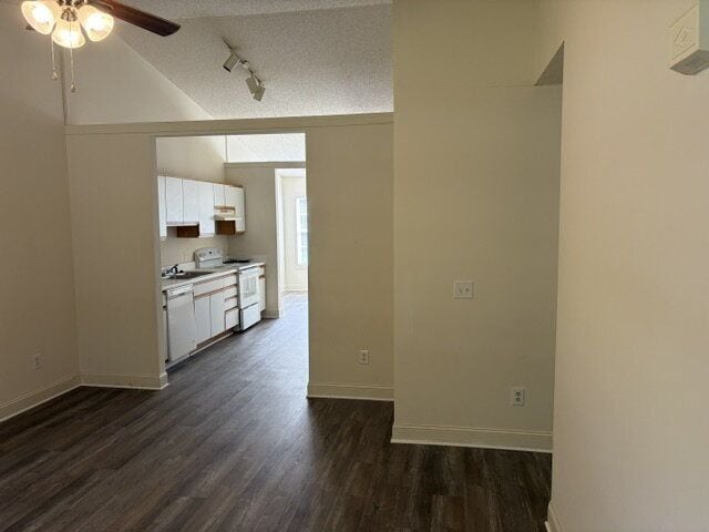 450 Lake Rd