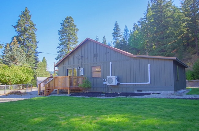 Building Photo - 70 Gobblers Knob Rd Rental