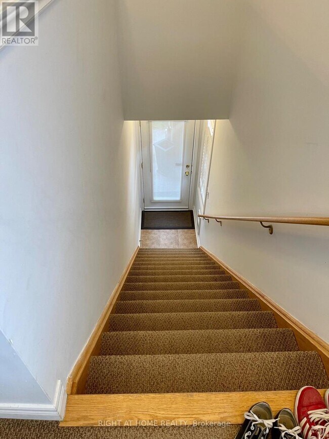 Photo - 2933 Bur Oak Ave