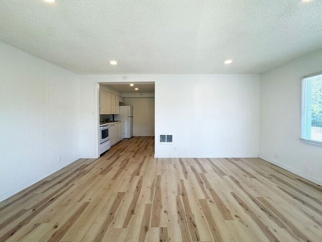 Photo - 2210 W 19th Ave