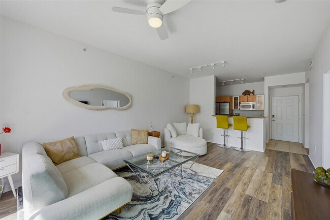 Building Photo - 700 E Boynton Beach Blvd Unit 1507