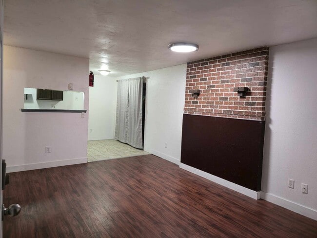 Building Photo - 4428 111th St SW Unit 1