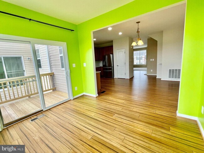 Photo - 121 Macon Dr