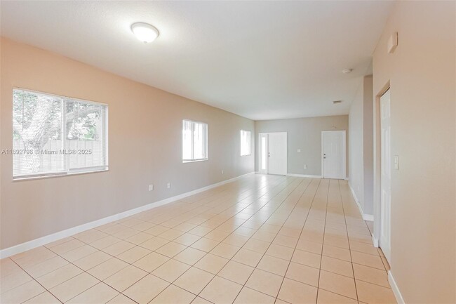Photo - 3326 NE 3rd Dr