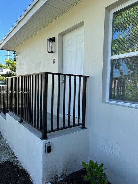 Building Photo - 1191 NW 40th St Unit A