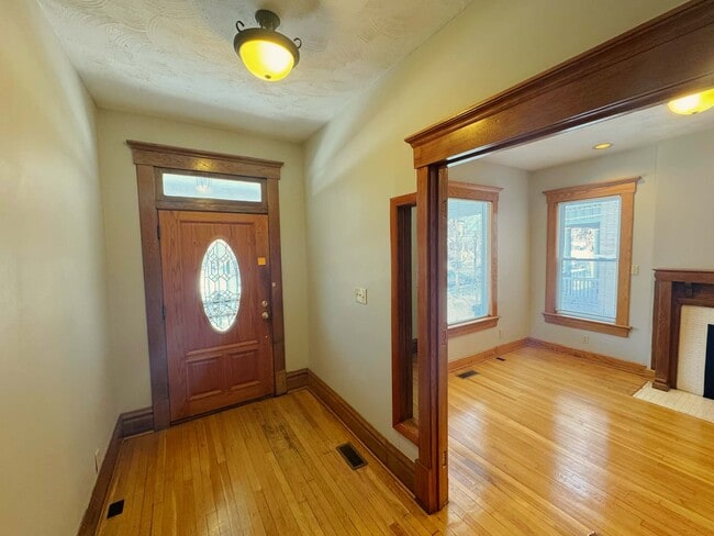 Photo - 98 Miami Ave