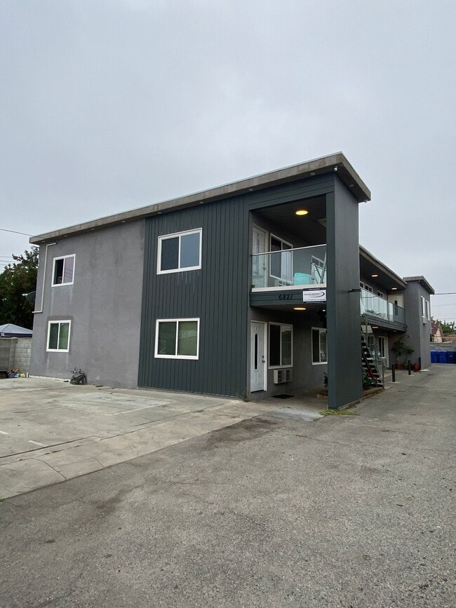 Photo - 6821 Ben Ave #7