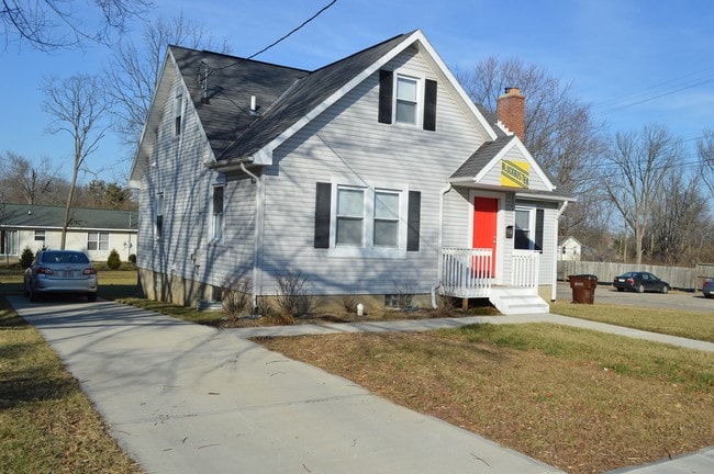 Photo - 100 W Central Ave House