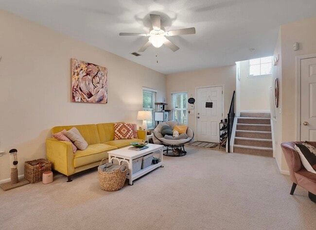 Building Photo - 2289 Del Carmel Way Unit 7