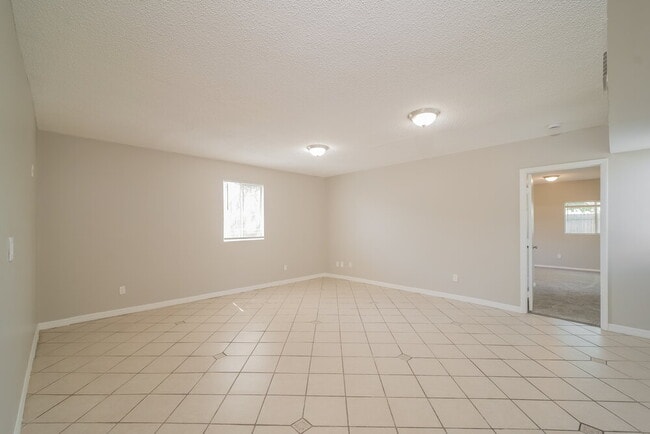 Photo - 1322 SE 12th St