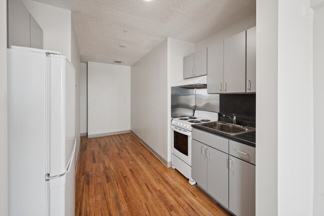 Photo - Aurora Apartments