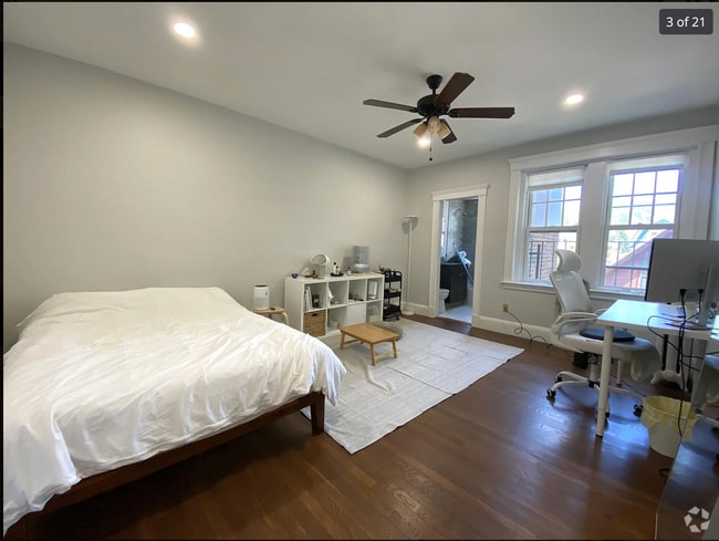 Building Photo - 1699 Cambridge St Unit 1 Rental