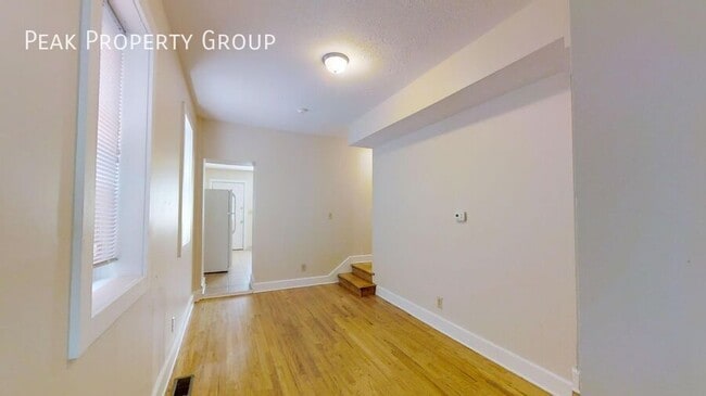 Photo - 1379 Indianola Ave