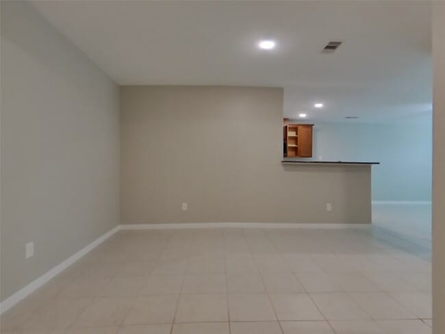 Photo - 540 Red Dusk Paint Dr