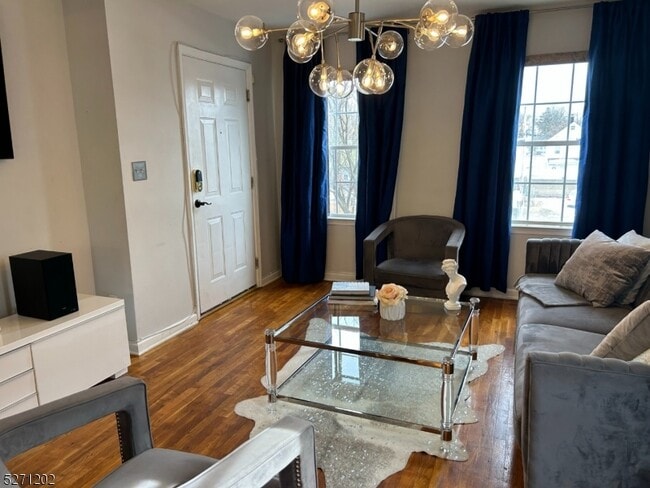 Photo - 29 Madonna Pl