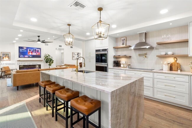 Photo - 3540 NE 28th Ave