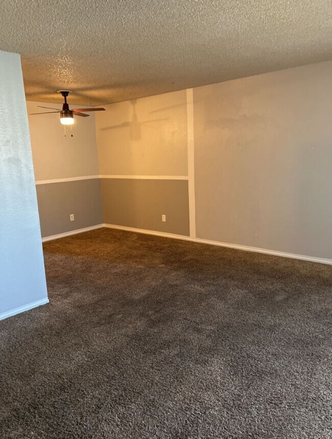 Photo - 2 Bedroom 1 Bathroom Apartment in Aurora Unit 332