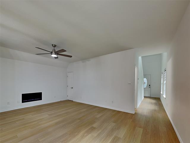 Photo - 807 Fenet St