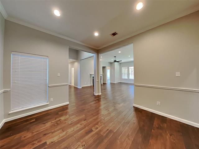 Photo - 2214 Frio Dr