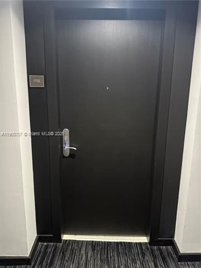 Building Photo - 1850 S Ocean Dr Unit 1850 S Ocean Dr  1702