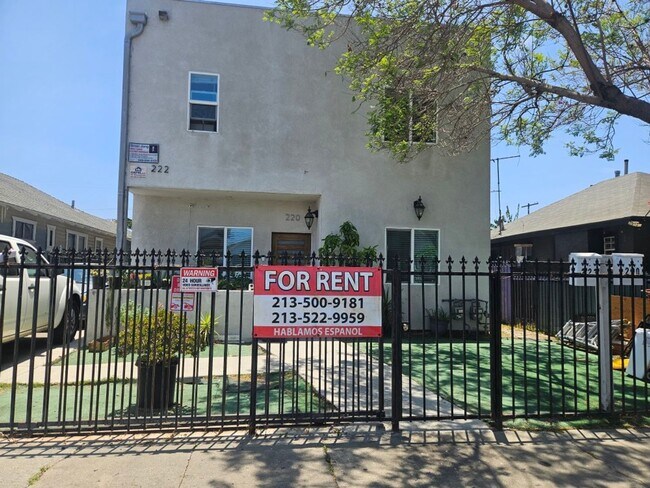 Building Photo - 61(220) Unit 61ST(220F)