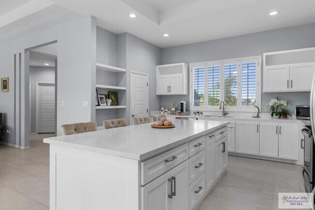 Photo - 32 Stone Oak Dr
