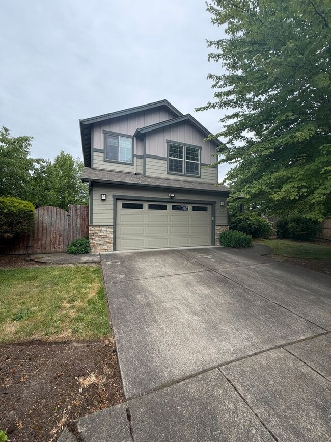 Building Photo - Must See 3 Bedroom Home with Fenced Yard!