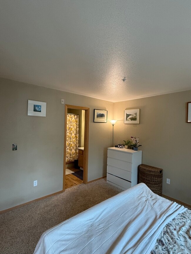 Photo - 2990 Shadow Creek Dr Unit 106
