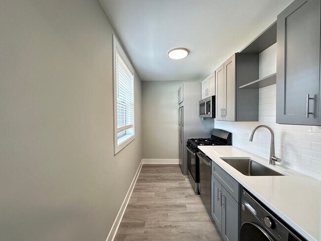 369 Hazel Ave Unit B10
