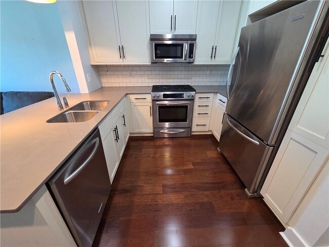 Building Photo - 1100 Howell Mill Rd NW Unit 304