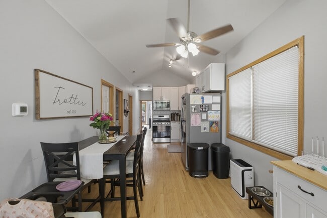 Photo - 2033 W Huron St Unit 3