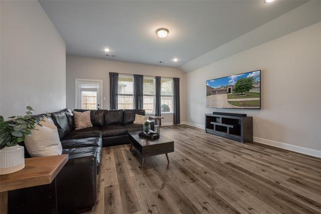 Photo - 1656 Deerpath Dr
