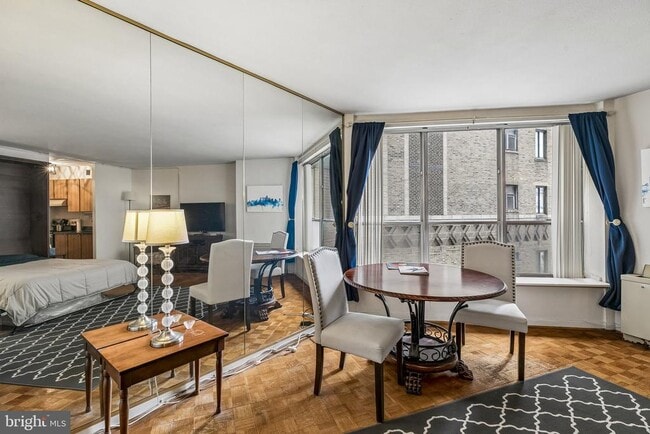 Building Photo - 224 W Rittenhouse Square Unit 2203