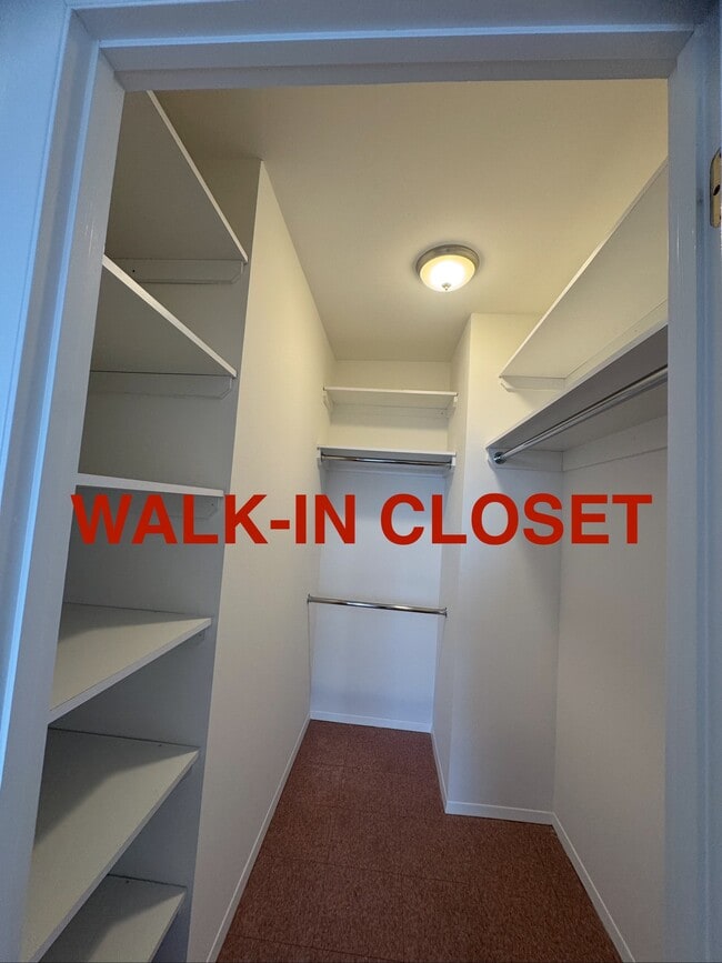 Building Photo - 1829 26th Ave Unit 3