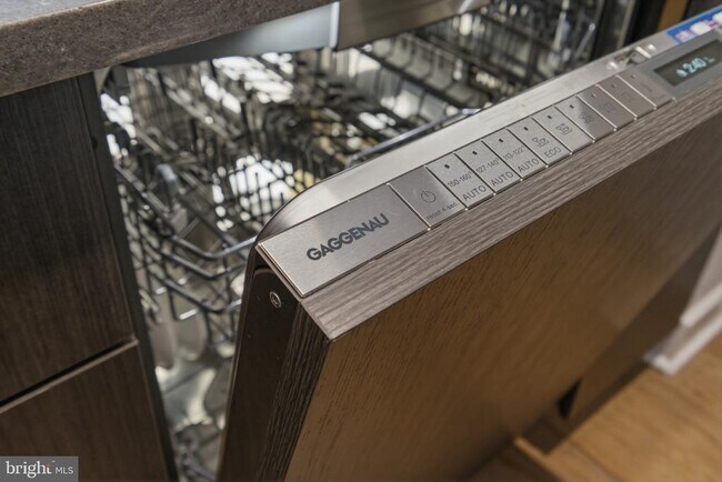 Photo - 1529 14th St NW Unit 203