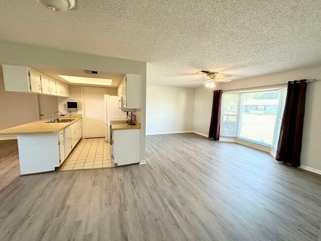 Photo - 4107 Santiago St