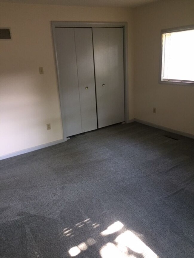 Photo - 1605 Hinkson Ave Unit 1