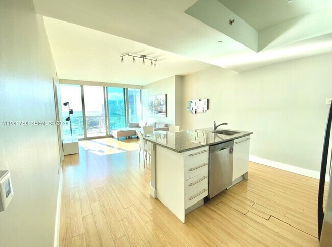 Photo - 888 Biscayne Blvd Unidad 1603