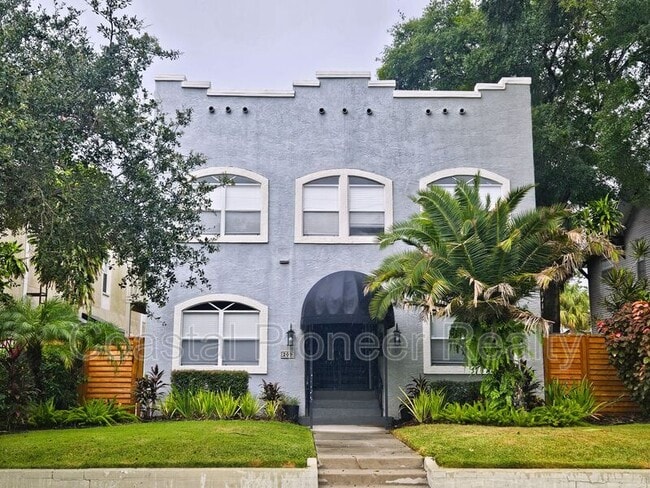 Building Photo - 209 S Westland Ave Unit B Rental
