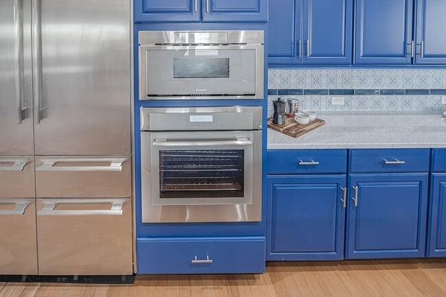 Photo - 4701 Inker St