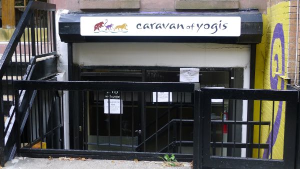 Primary Photo - 218 E 82nd St