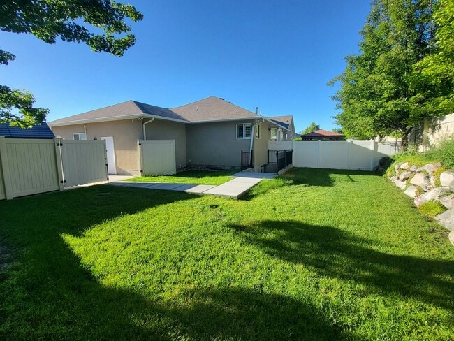 Photo - 1281 Fox Trot Cir Apartamento Unidad 2 baseman