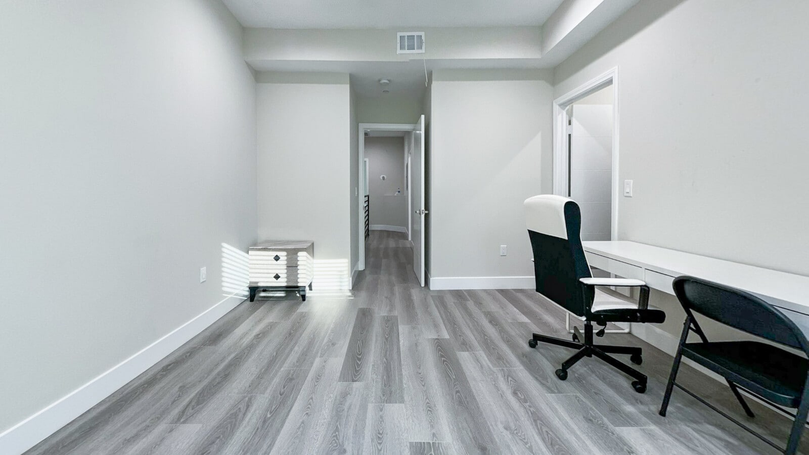 Photo - 418 N La Fayette Park Pl