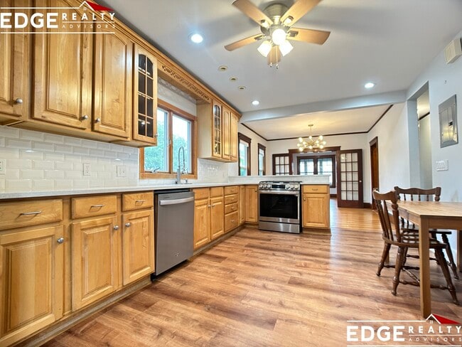 Photo - 92 Litchfield St