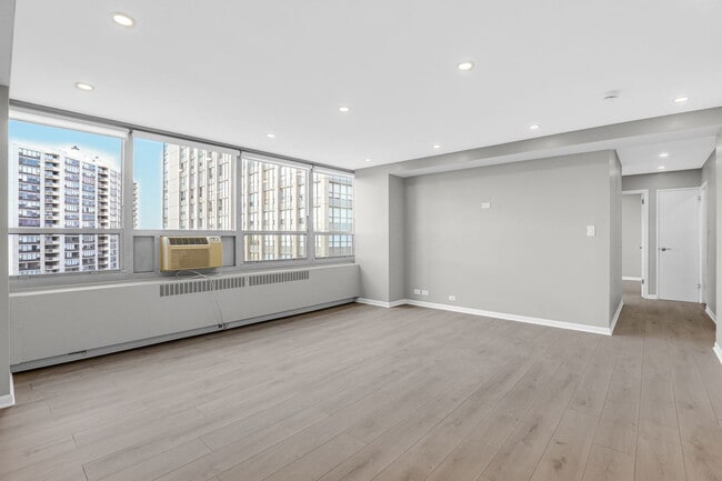 Photo - 3950 N Lake Shore Dr