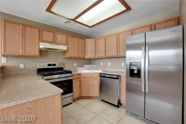 Photo - 9580 W Reno Ave Unidad 209
