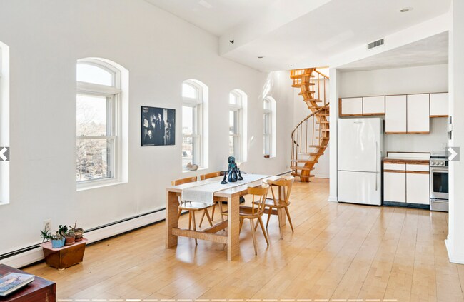 Photo - 37 Winnisimmet St Unit 8