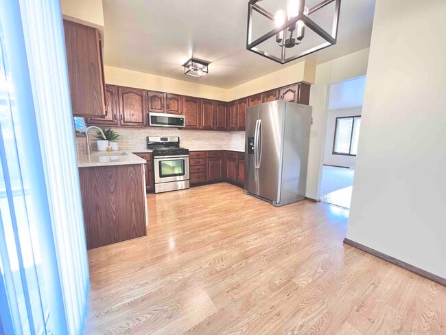 Photo - 205 Juniper Dr